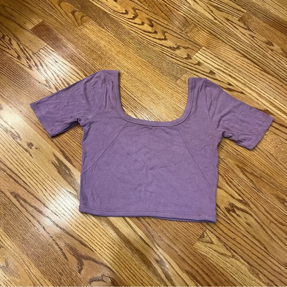Like New Lululemon Ribbed Held Tight Tee Size 8 Purple Square Neck Short Sleeve